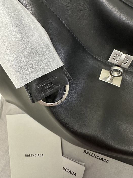 Шикарная BALENCIAGA Rodeo в размере medium size,