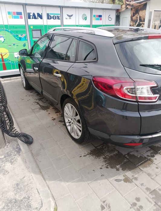Vând Renault Megane an 2011 motor 1.9 dci