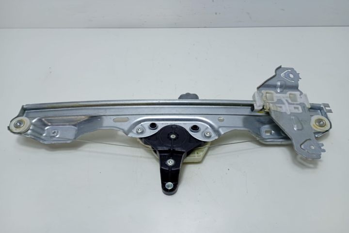 Macara cu motoras dreapta spate  827203827R Renault Kadjar prima gene