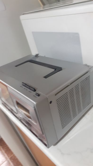 3 в едно телевизор, касетофон, радио  всичко работи само антената липс