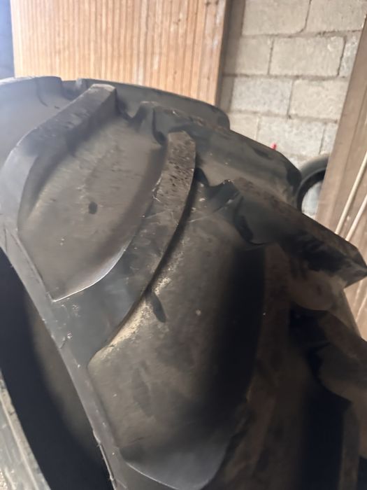 Vind 1 anvelopa  540/45 R34 michelin