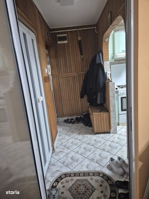 Apartament 2 camere semidecomandat, ultracentral, etaj 4/4