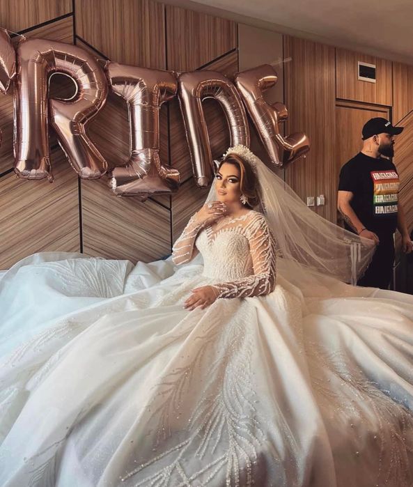 Уникална булченска рокля