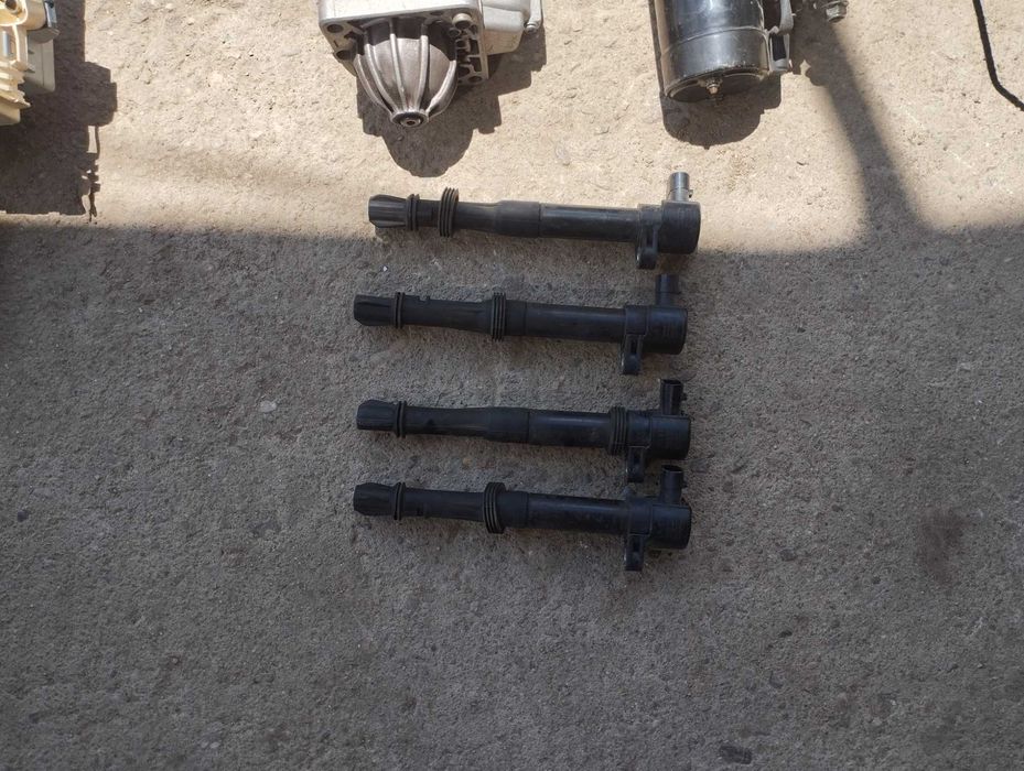 Vand piese si cauciucuri echipate cu jenti de fiat stilo 16 16 v