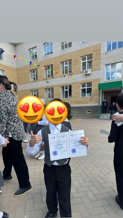 Продам Школьную форма