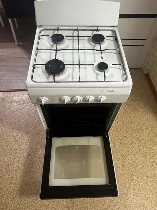 Продам газовую плиту