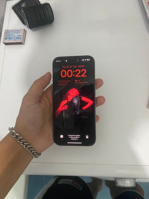 Айфон 15про, на гарантии