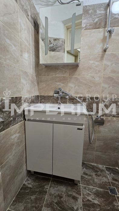 Дава се под наем Офис в Варна, Център - 86 кв.м за 612 € - Снимка #7
