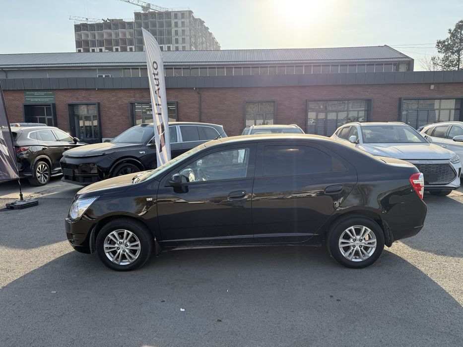 Cobalt 2022 toza qora