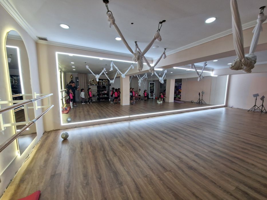 Зеркало на заказ