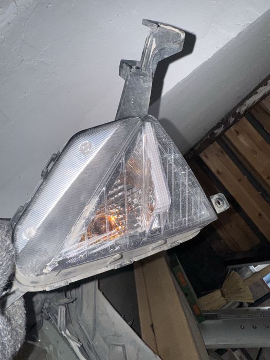 Продам правую противотуманную фару