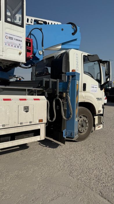 Автовышка AVTOVISHKA ISUZU 45 metrlik