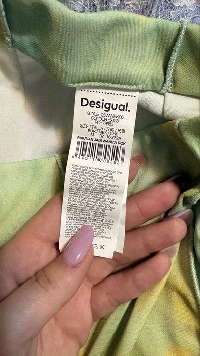 Fusta Desigual.