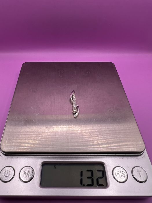 Продам золотой кулон.