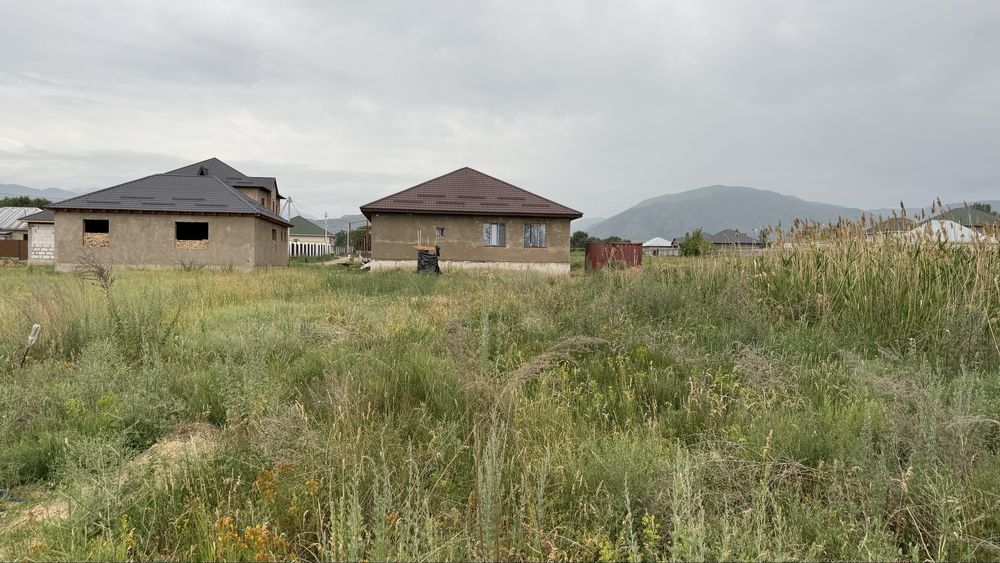 Қаскелең, Сәукеледе шұғыл түрде  0,7 га соток жер сатылады.