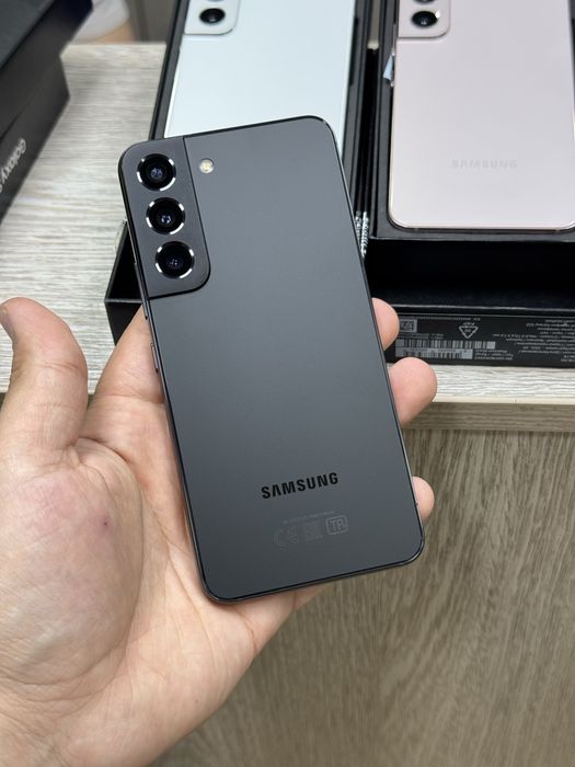 Samsung s22 Plus new