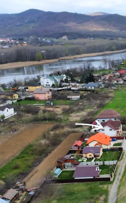 Casă P+M la 7 km de Rm  VÂLCEA Bujoreni-Olteni , garaj