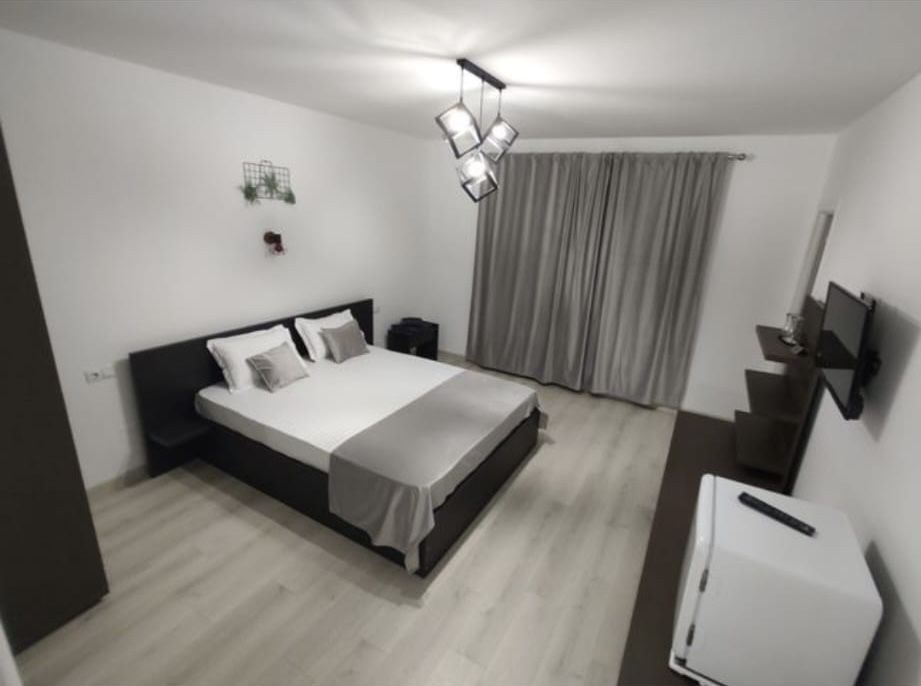 Camere  de lux cu bai proprii in regim hotelier