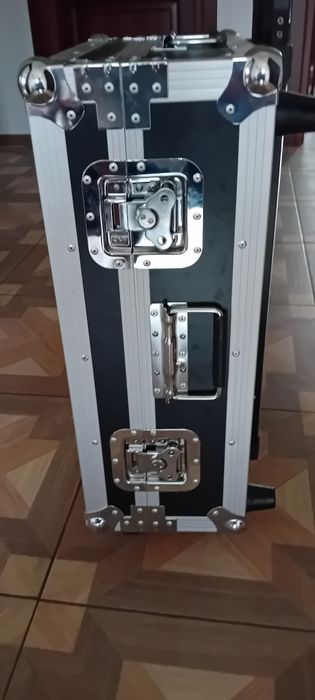 Troller ( valiză) pentru  transport  aparatura