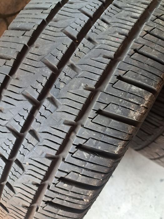 2 anvelope Allseasons 235 65 r16 C Continental
