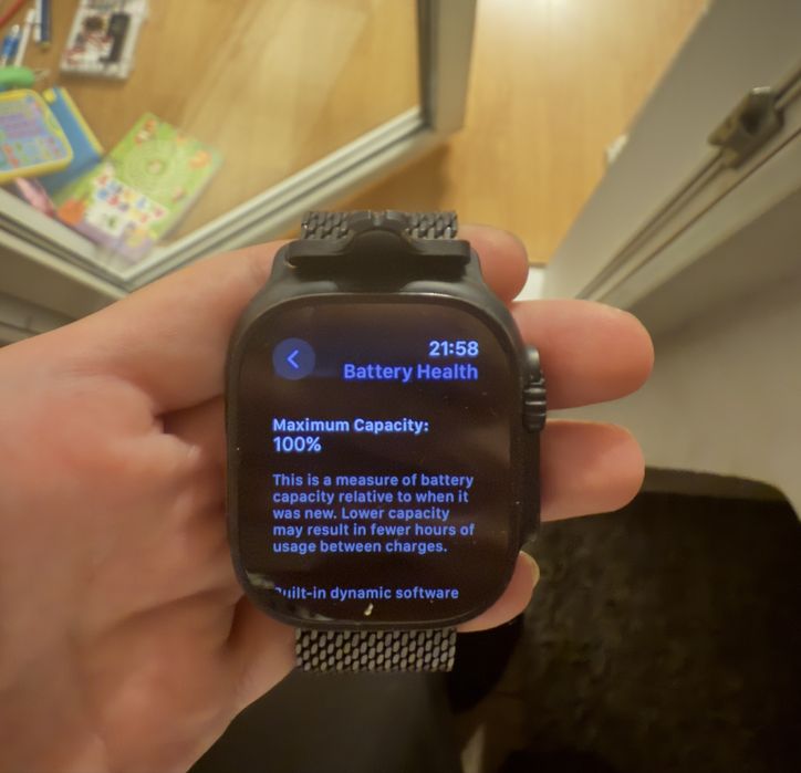 Apple Watch Ultra 2 Titanium Milanese Loop Black