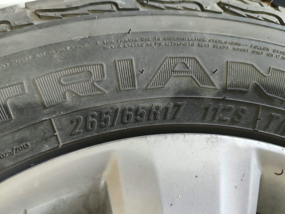 Продам авто шины с диском