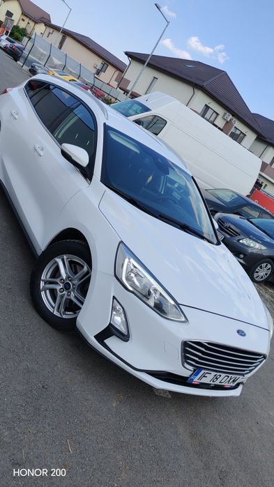 Vând Ford focus 2019