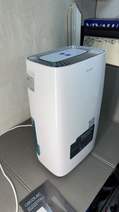 Интелигентен влагоуловител Cecotec BigDry 4000 Expert Connected с мощност 205 W