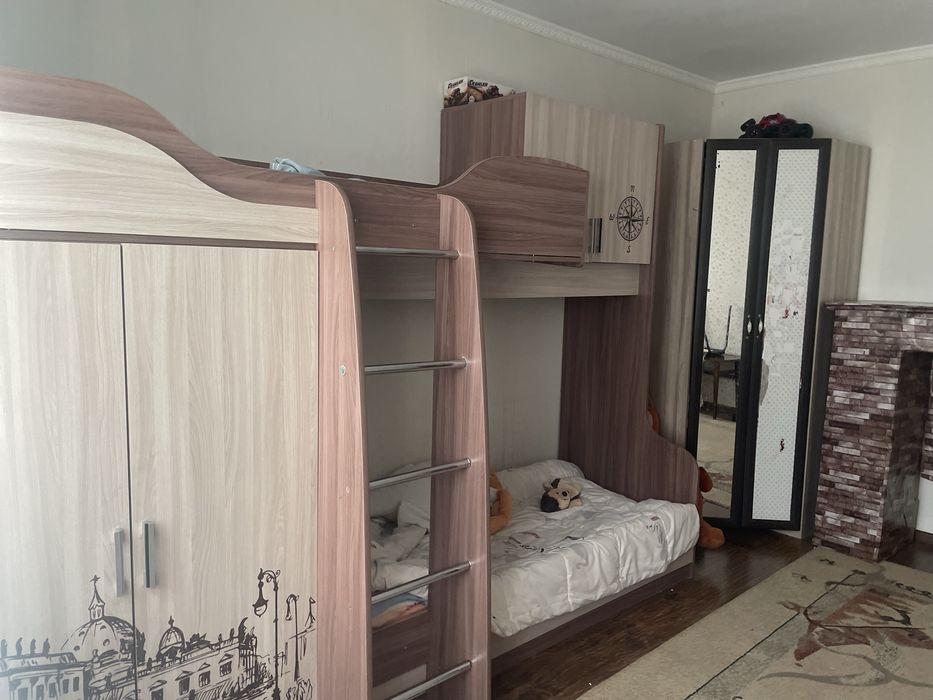 Продам кровать двух ярксную