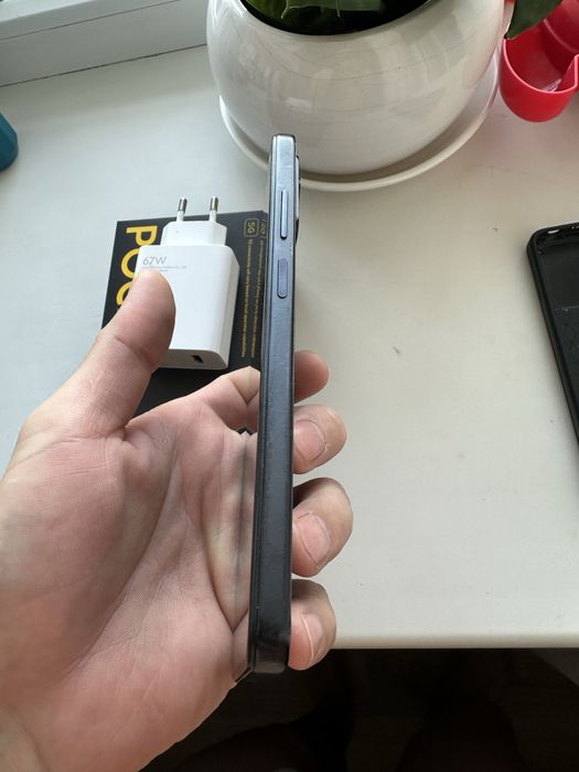 Продам телефон Poco x4 pro 5G