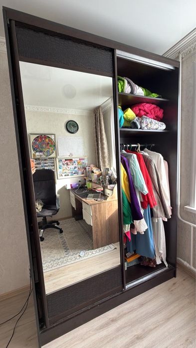 Продам шкаф купе