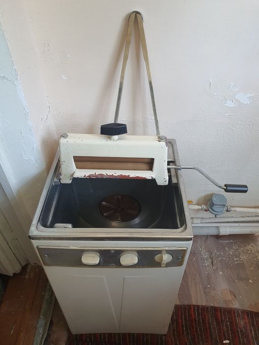 Кир ювиш Машинаси