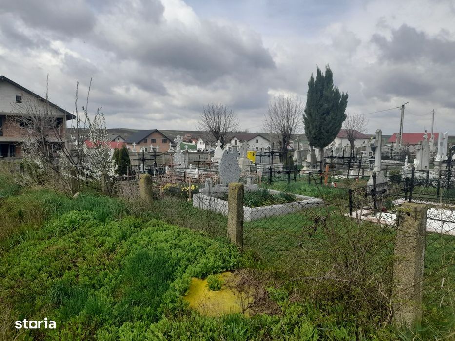 Casă de vânzare, 2 camere, curte mare