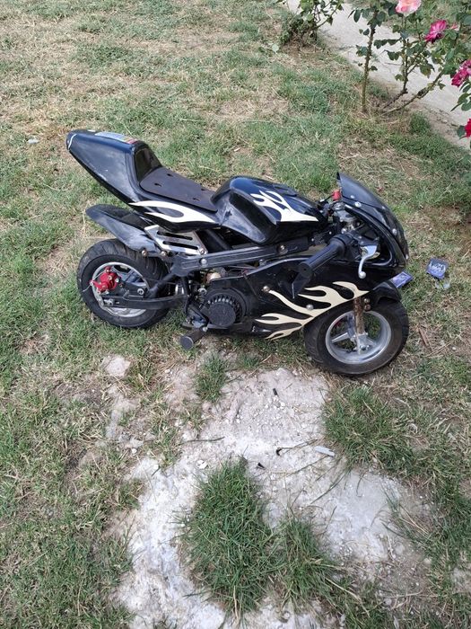 Vând doua poket bike  49 cc