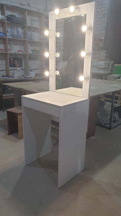 Туалетный столик