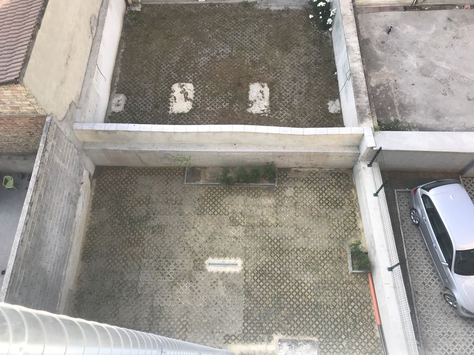 Четиристаен апартамент с 2 гаража