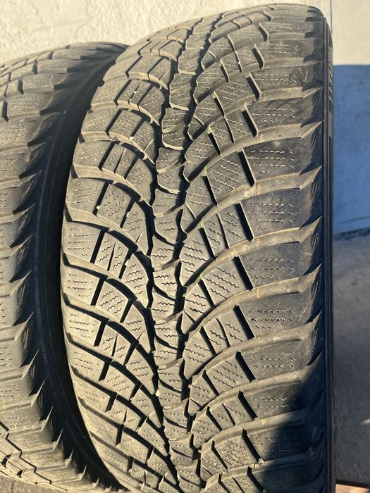 4 бр. зимни гуми 225/50/17 Kumho 6,5-7 mm DOT 2117