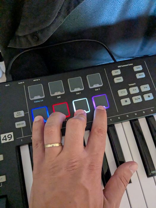 Arturia KeyLab Essential 49 MIDI Controller + Husă | Stare impecabilă