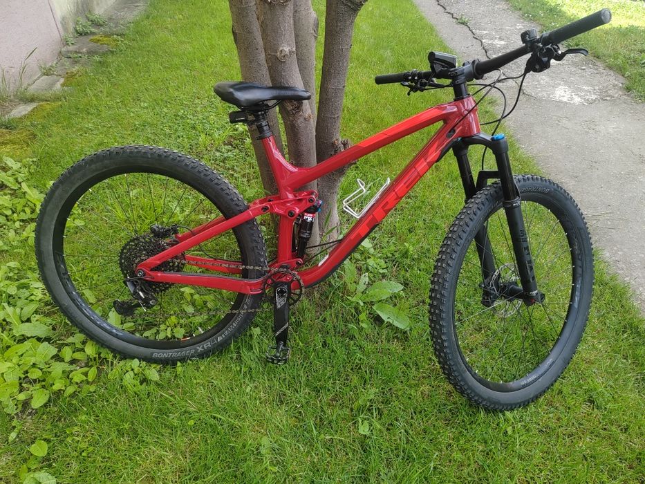 Bicicleta full suspension Trek fuel ex8