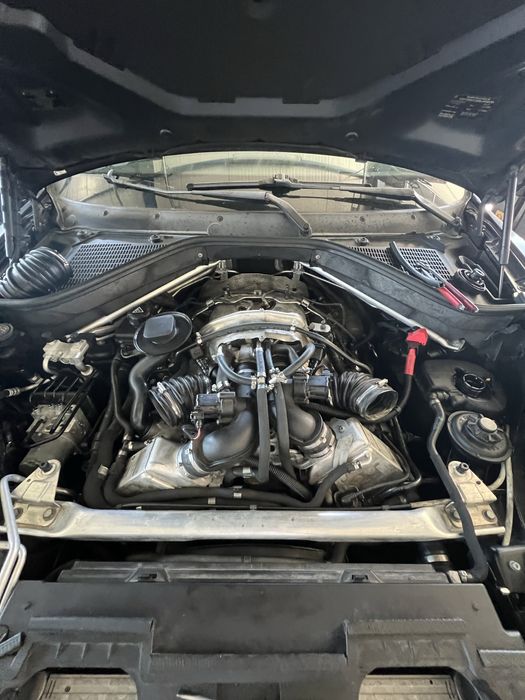 BMW X6 M / 555 CP / GARANTIE  12 LUNI   / NU 3 0  3 5  4 0 / RAR / Fara nicio DAUNA in istoric /  ISTORIC DE NOUA / SUNET DEMENTIAL / Credit  / Video