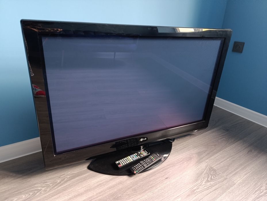 Скидка!!Продам плазму LG в хорошем состоянии
