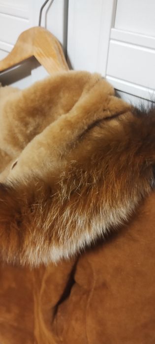 Продавам дамски кожух