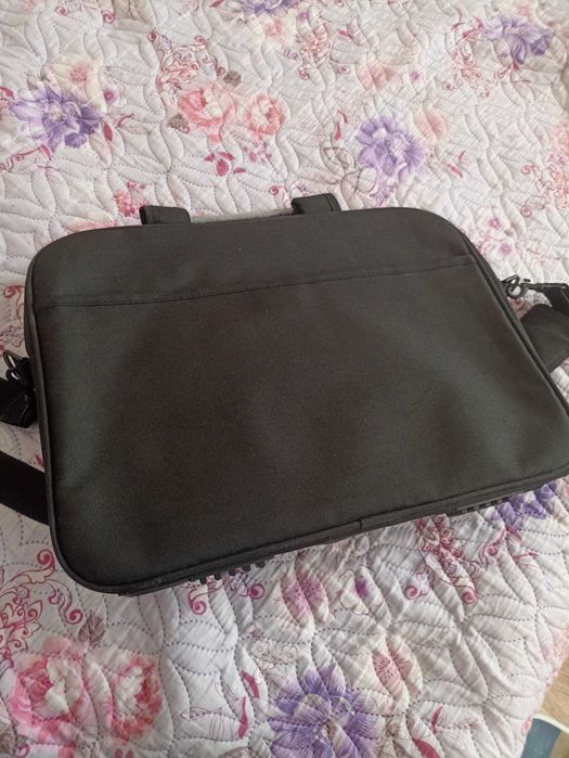 Продаю сумку для ноутбука