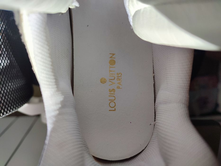 Adidași Louis Vuitton m 38