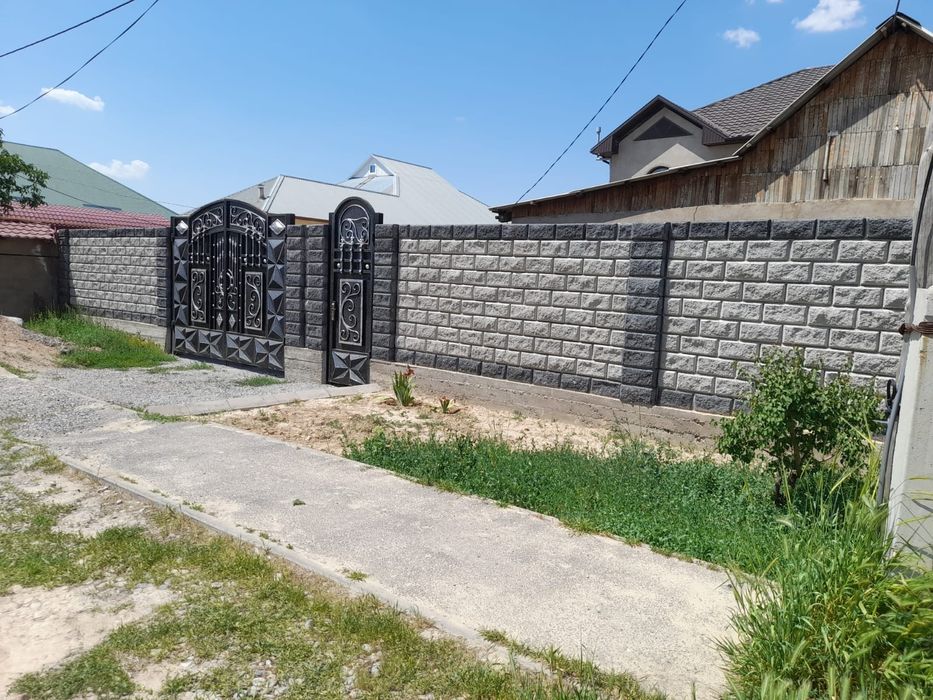 Дорожный бордюр вибропремсованный