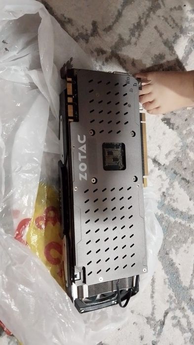 Видеокарта 1070 zotac