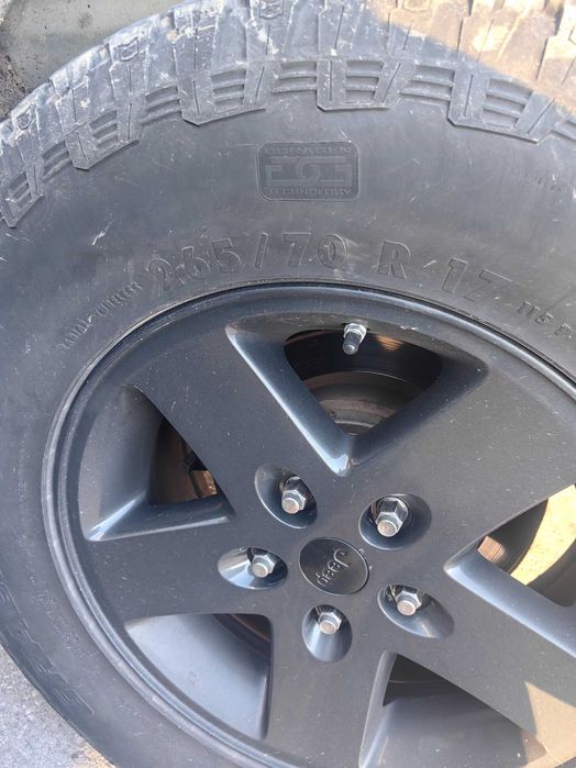 Гуми General Grabber AT3 265 70 17  5бр