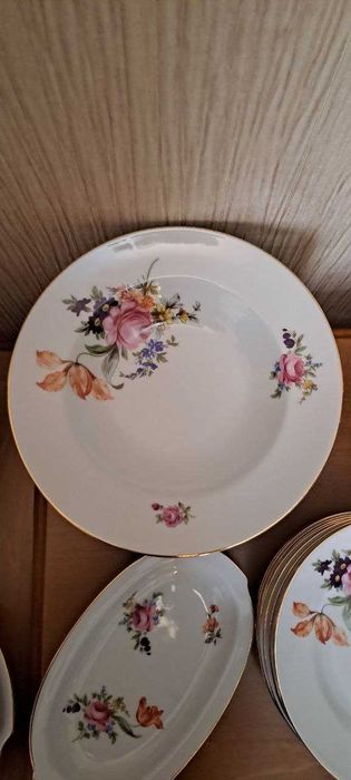 Сервиз столовый на 12 персон новый , Германия.