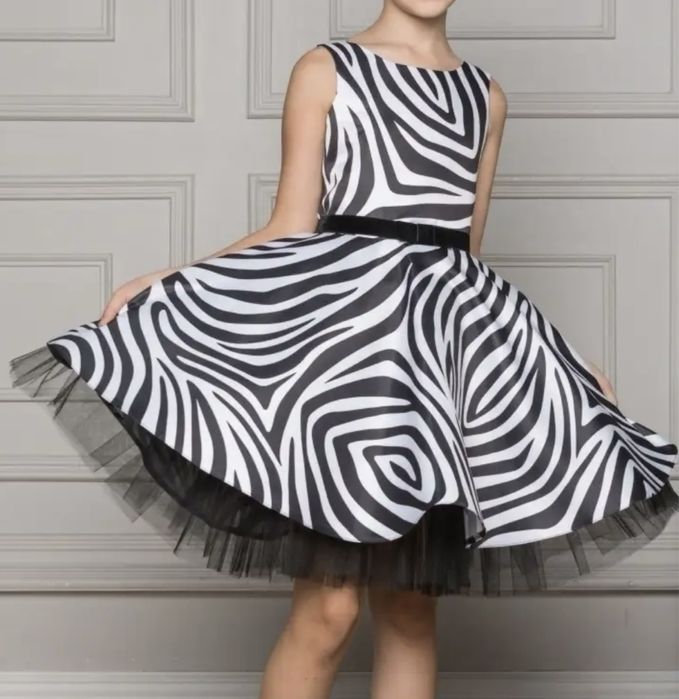 Платье новое   128 размер