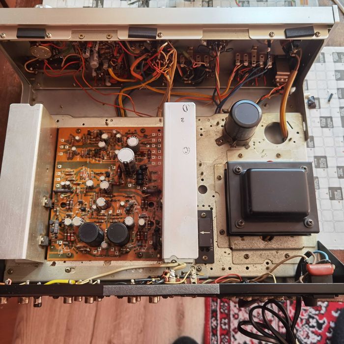 Усилвател JVC model VN-300